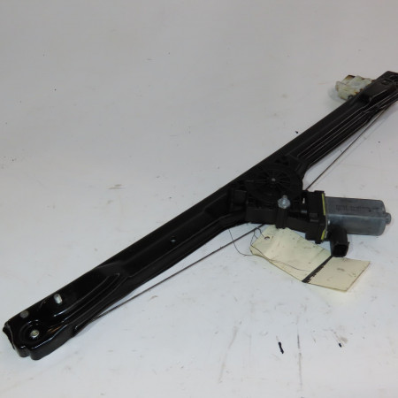 Mecanisme+moteur leve-glace avg occasion  Iveco DAILY VI Camionnette 35s15, 35c15, 40c15, 50c15, 60c15, 65c15, 70c15 (2016)   5801901053 