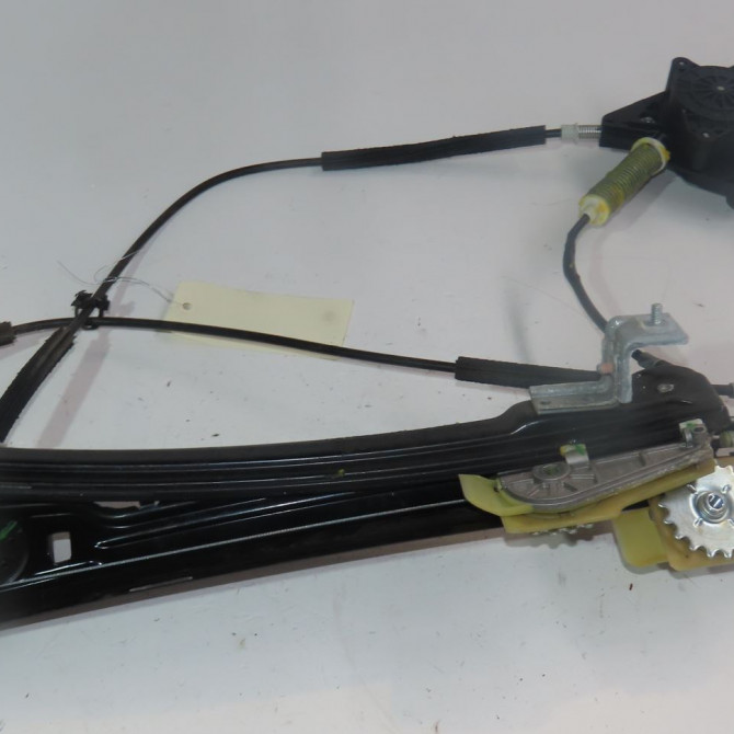 Mecanisme + moteur lève-glace avant droit occasion  Alfa romeo MITO (955_) 1.6 jtdm (955axc1b) (2008-2015)   51983414  1