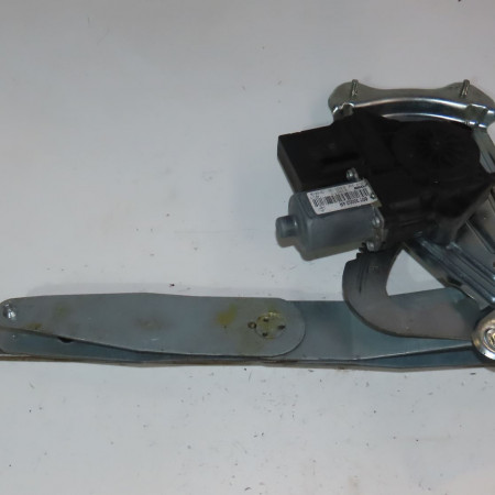 Mecanisme + moteur lève-glace avant droit occasion  Renault MEGANE III 3/5 portes (BZ0/1_, B3_) 1.5 dci (bz09, bz0d, bz1w, bz29, bz14) (2009) 5 portes   807203154R 