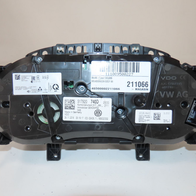 Bloc compteurs occasion  Volkswagen vw GOLF SPORTSVAN VII (AM1, AN1) 1.0 tsi (2015-2020)   517920740D  3