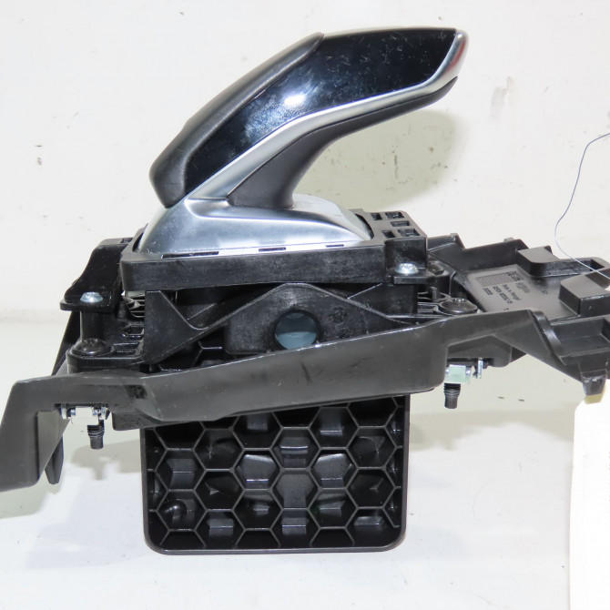 Levier de vitesses occasion  Peugeot 208 II (UB_, UP_, UW_, UJ_) 1.2 puretech 100 (2019) 5 portes   98336270DX  3