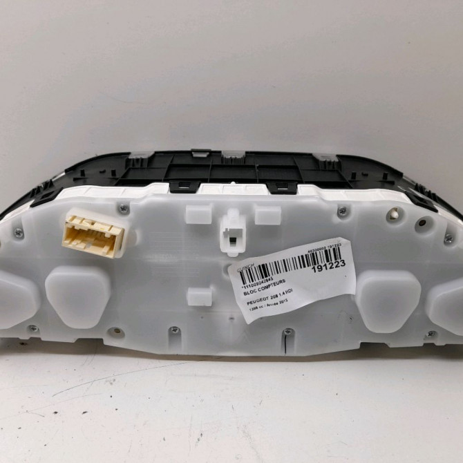 Bloc compteurs occasion  Peugeot 208 I (CA_, CC_) 1.4 hdi (2012) 3 portes   9813869080  3