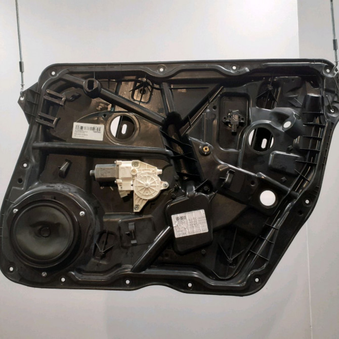 Mecanisme + moteur lève-glace avant droit occasion  Mercedes-benz CLASSE M (W166) Ml 350 bluetec 4-matic (166.024, 166.023) (2011-2015) 5 portes   1667201202  1