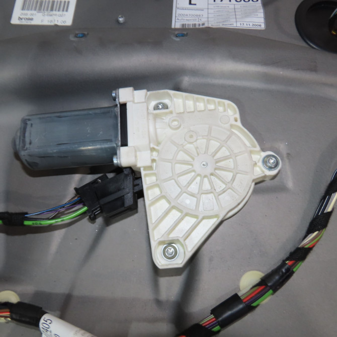 Mecanisme+moteur leve-glace avg occasion  Mercedes-benz CLASSE A (W169) A 200 cdi (169.008, 169.308) (2004-2012) 5 portes   1697203179  3