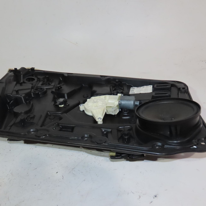 Mecanisme+moteur leve-glace avg occasion  Mercedes-benz CLASSE A (W176) A 220 cdi (176.003) (2012-2018)   1767200179  1