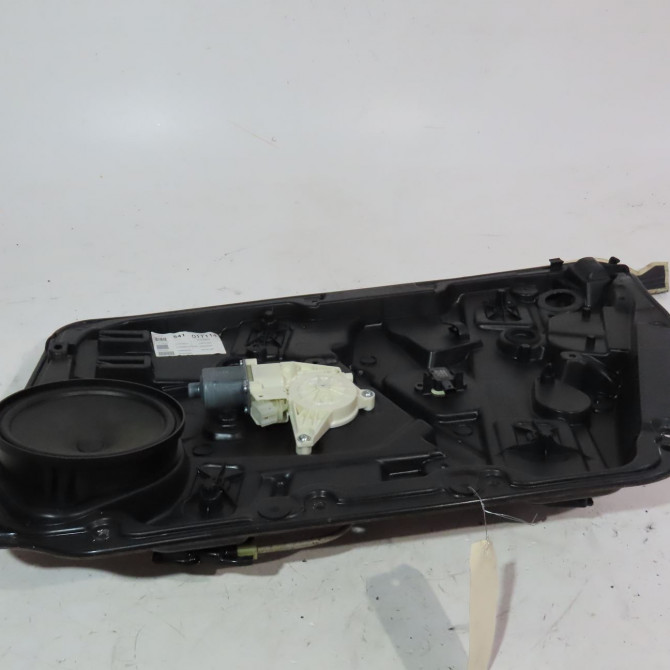 Mecanisme + moteur lève-glace avant droit occasion  Mercedes-benz CLASSE A (W176) A 220 cdi (176.003) (2012-2018)   1767200279  1
