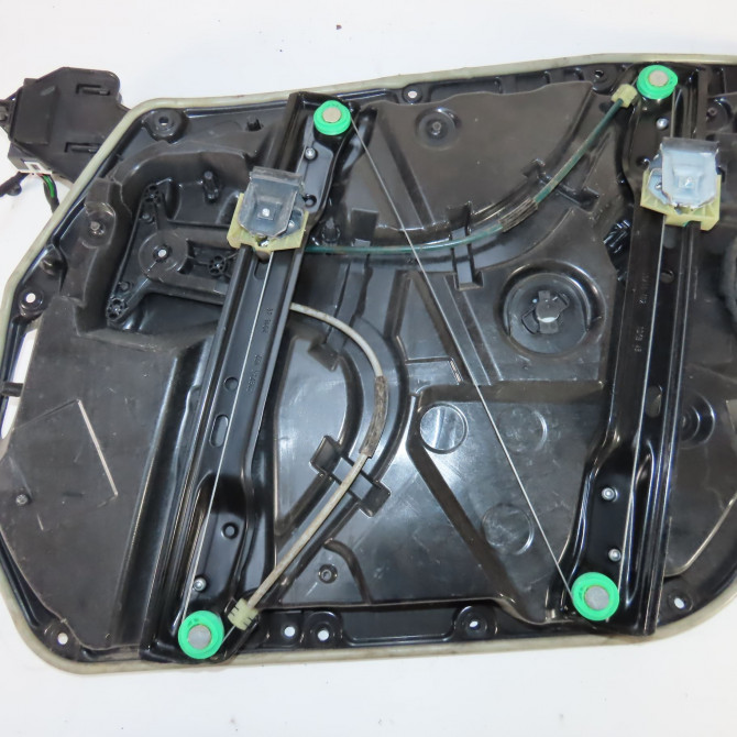 Mecanisme+moteur leve-glace avg occasion  Mercedes-benz CLASSE C (W205) C 200 d (205.007) (2015-2018)   2057204923  3