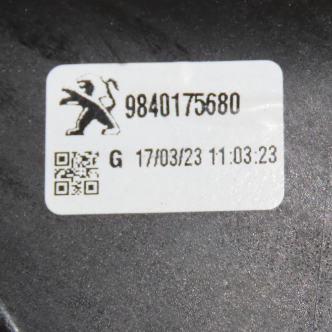 Mecanisme+moteur leve-glace avg occasion  Peugeot PARTNER Camionnette/Monospace (K9) 1.5 bluehdi 130 (2018)   9840175680  2