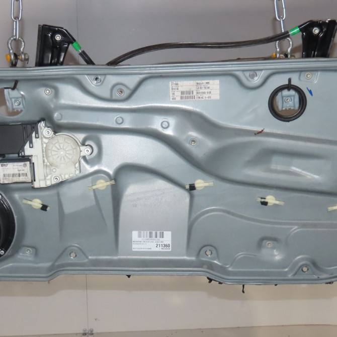 Mecanisme + moteur lève-glace avant droit occasion  Volkswagen vw GOLF IV (1J1) 1.9 tdi (1997-2004) 3 portes   1J3837462H  2