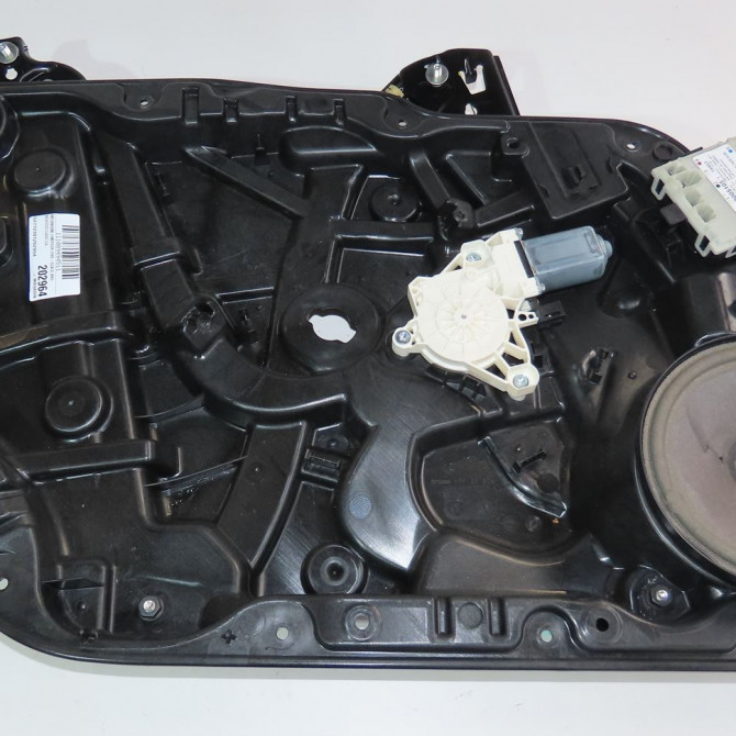 Mecanisme+moteur leve-glace avg occasion  Mercedes-benz CLA Shooting Brake (X118) Cla 220 d (118.614) (2019)   1187200000  1