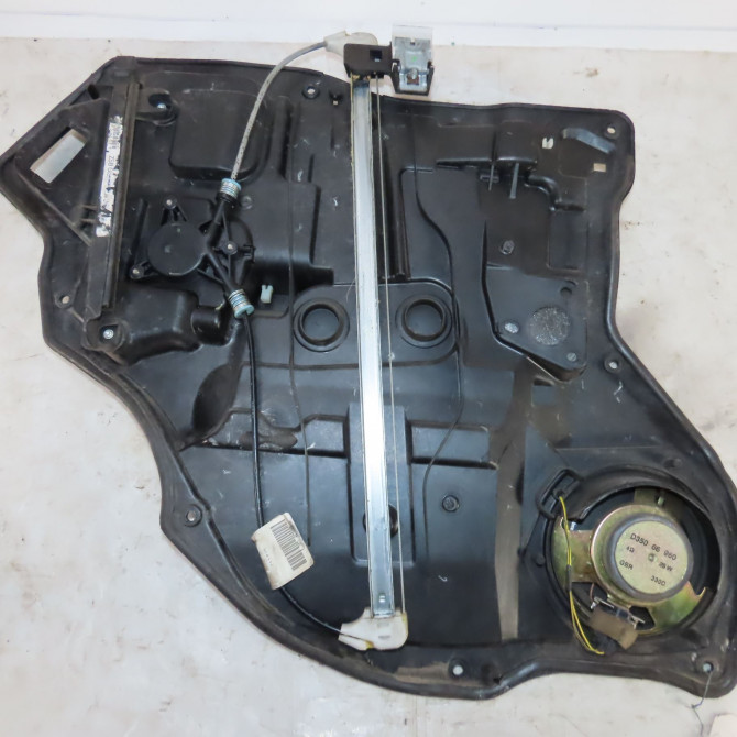 Mecanisme+moteur leve-glace ard occasion  Mazda 2 (DY) 1.4 (2003-2007)   DD1472560F  2