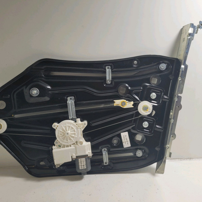 Mecanisme ouverture glace custode arrière droit occasion  Opel ASTRA H TwinTop (A04) 1.6 (l67) (2006-2010)   93196038  1