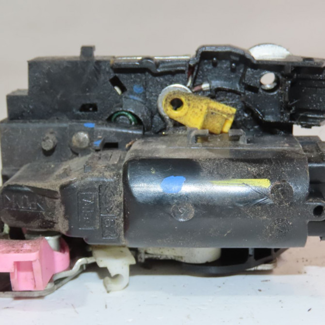 Serrure porte arg occasion  Dacia DUSTER (HS_) 1.5 dci (2010-2018)   825031439R  2