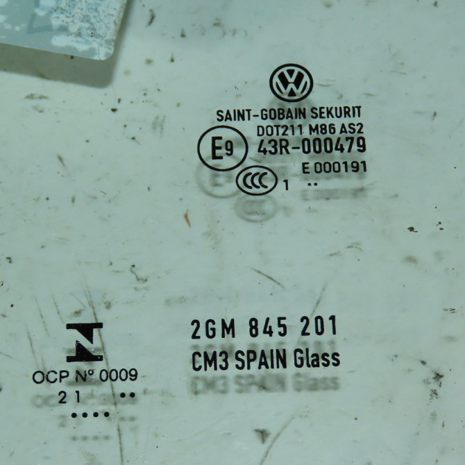 Glace porte av g occasion  Volkswagen vw T-CROSS (C11) 1.0 tsi (2018)   2GM845201  2