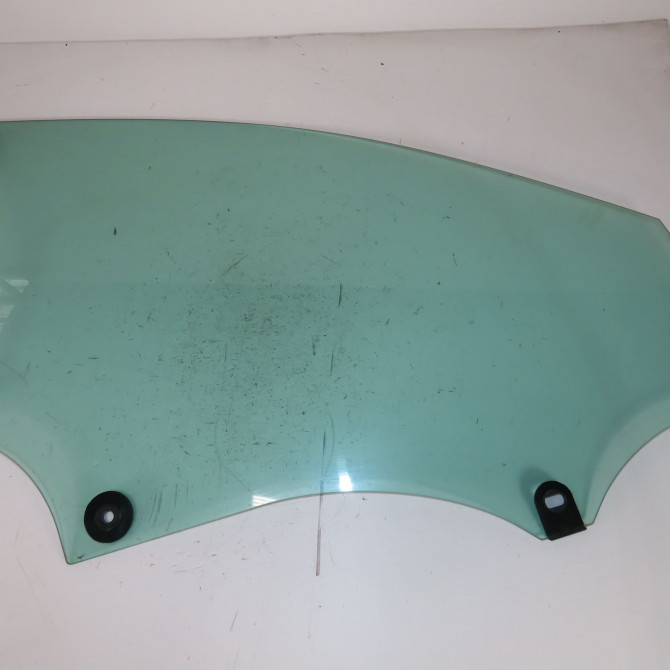 Glace porte av d occasion  Peugeot 5008 II (MC_, MJ_, MR_, M4_) 1.5 bluehdi 130 (mcyhzj, mcyhzr, mcyhzx) (2018)   9811413680  1