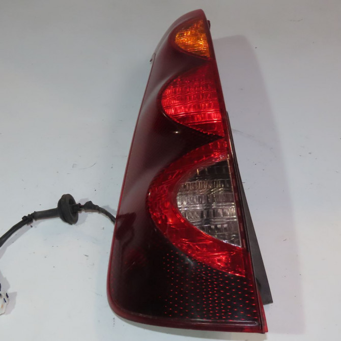 Feu arrière gauche occasion  Nissan NOTE (E11, NE11) 1.5 dci (2010-2012)   26555BH00B  1