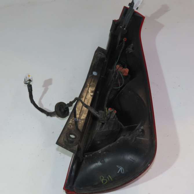 Feu arrière gauche occasion  Nissan NOTE (E11, NE11) 1.5 dci (2010-2012)   26555BH00B  2