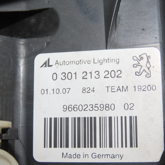 Phare droit occasion  Peugeot 407 (6D_) 1.6 hdi 110 (6d9hzc, 6d9hyc) (2004-2010)   9660235980  2