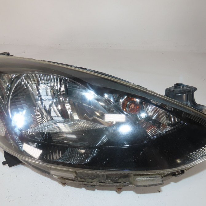 Phare droit occasion  Mazda 2 (DE_, DH_) 1.4 mzr-cd (2008-2015)   DF71510K0G  1