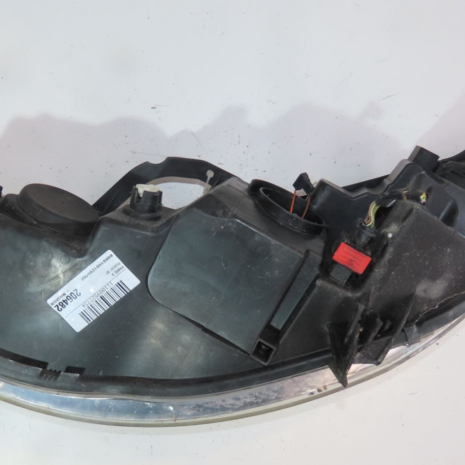 Phare droit occasion  Peugeot 407 SW (6E_) 2.0 hdi 135 (2004-2010)   9660235980  2