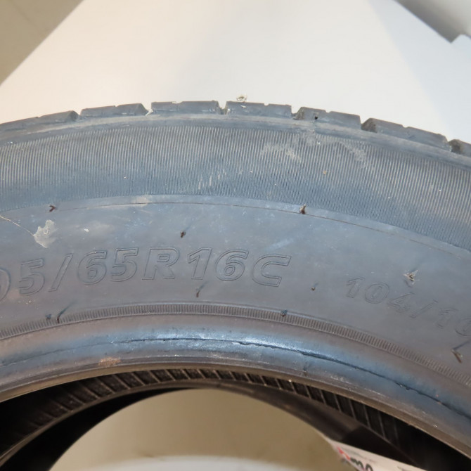 Pneus occasion  Mercedes-benz VITO / MIXTO Camionnette (W639) 109 cdi (639.601, 639.603, 639.605) (2003)   195/65R16C  3