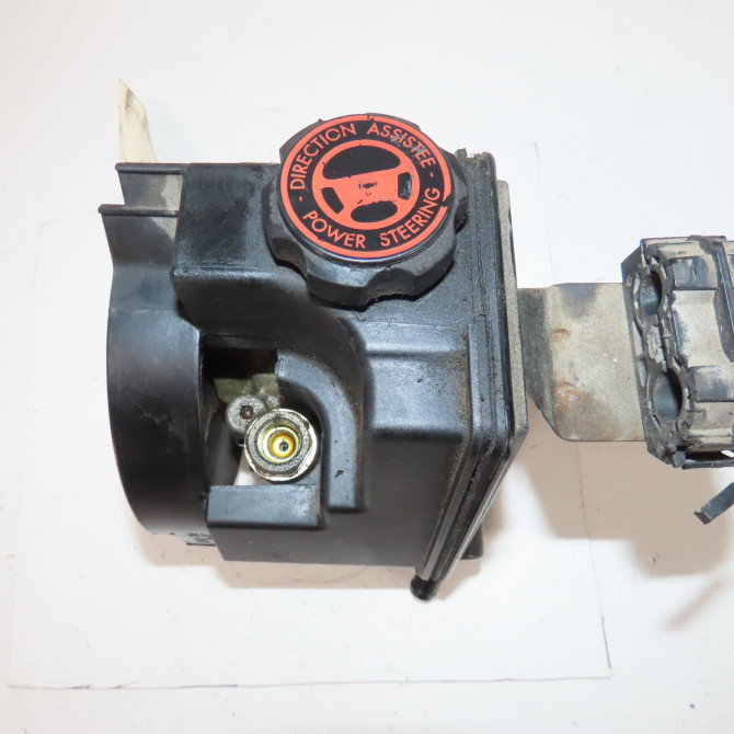Pompe direction assistee occasion  Peugeot 206 3/5 portes (2A/C) 1.4 i (1998-2012) 3 portes   9686525080  4