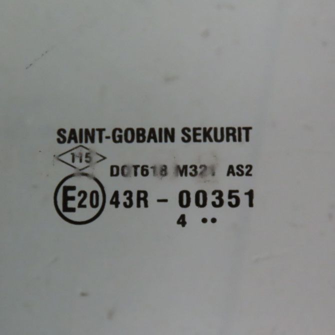 Glace porte av g occasion  Dacia DUSTER (HS_) 1.5 dci 4x4 (2013-2018) 5 portes   8200733023  2