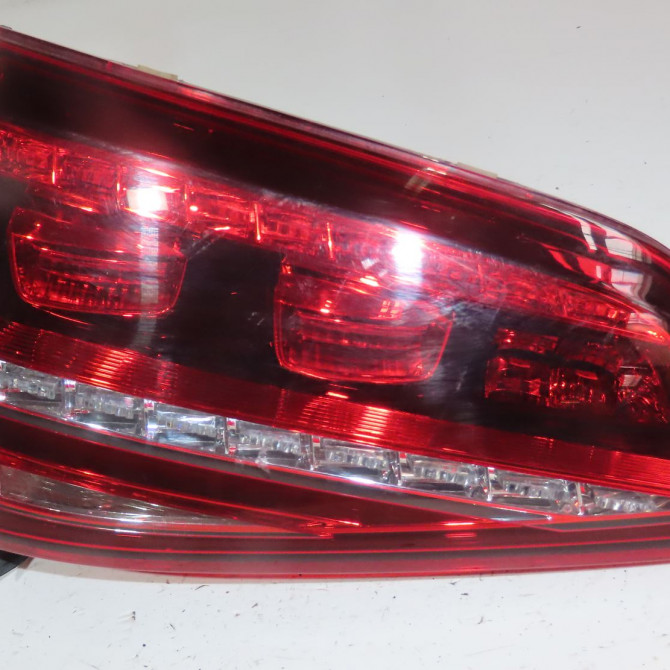 Feu arrière interieur gauche occasion  Volkswagen vw GOLF VII (5G1, BQ1, BE1, BE2) 2.0 gti (2013-2020)   5G0945307F  1