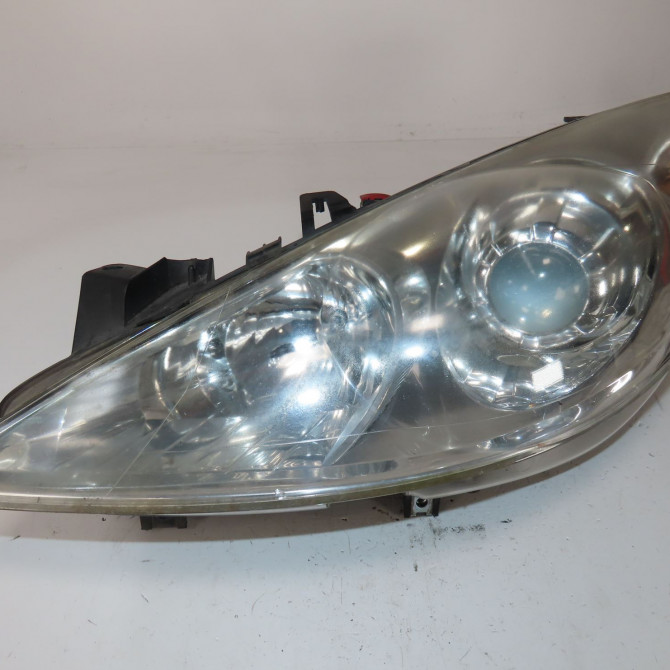 Phare gauche occasion  Peugeot 307 SW (3H) 1.6 hdi 90 (2005-2008)   620886  1