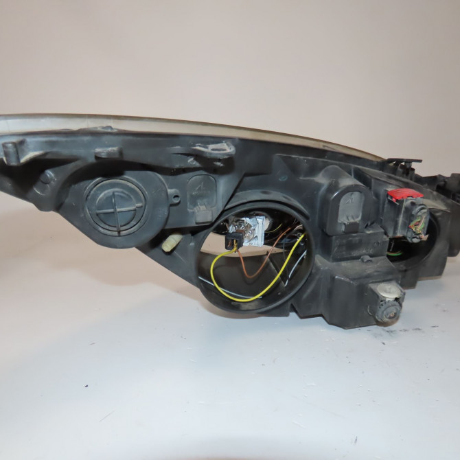 Phare gauche occasion  Peugeot 307 SW (3H) 1.6 hdi 90 (2005-2008)   620886  3