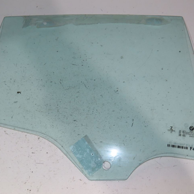 Glace porte ar d occasion  Bmw 1 (F40) 118 i (2019) 5 portes   51357448062  1