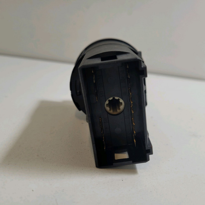 Interrupteur commande de phares occasion  Volkswagen vw POLO (9N_, 9A_) 1.2 12v (2001-2007) 5 portes   6R0941531FAPV  2