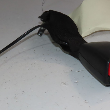 Ancrage ceinture arrière droit occasion  Renault CAPTUR I (J5_, H5_) 1.5 dci 90 (2013) 5 portes   878161992R 