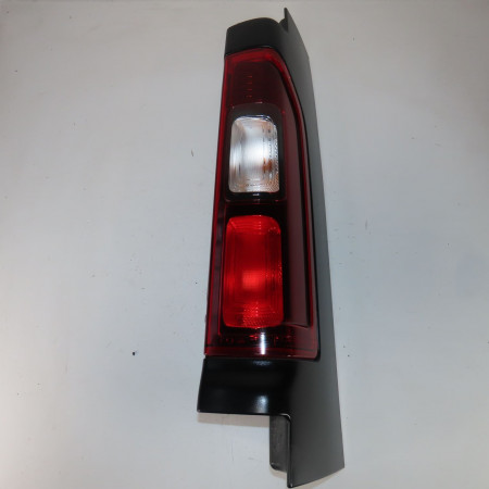 Feu arrière droit occasion  Renault TRAFIC III Camionnette (FG_) 2.0 dci 145 (fgml) (2019)   265504656R 