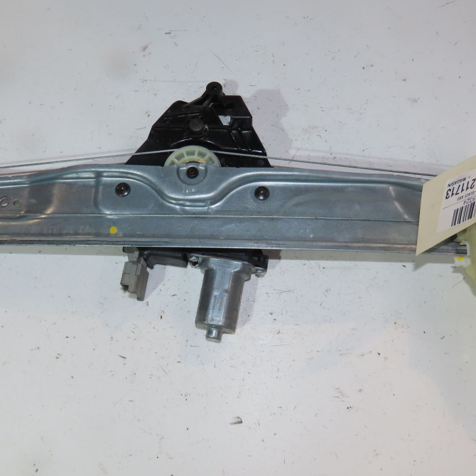 Mecanisme+moteur leve-glace avg occasion  Dacia JOGGER 1.0 tce 100 eco-g (rkmt) (2022)   807217905R  1