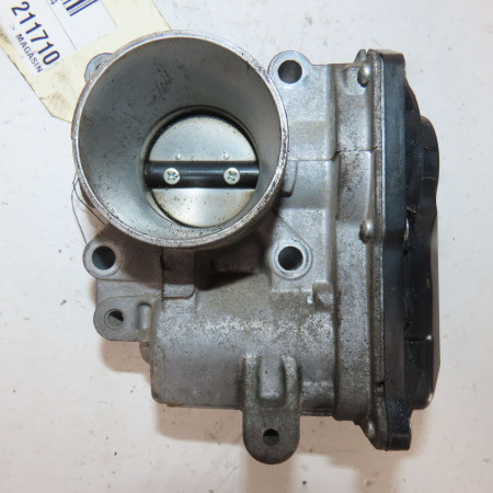 Boitier papillon occasion  Renault TWINGO II (CN0_) 1.2 16v (cn04, cn0a, cn0b) (2007-2014) 3 portes   8200568712 