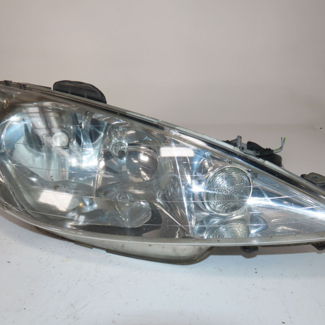Phare droit occasion  Peugeot 206 3/5 portes (2A/C) 1.6 hdi 110 (2004-2007)   6205S9  1