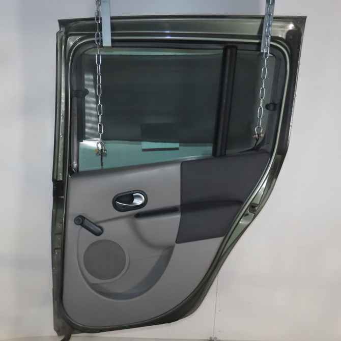 Porte arrière droite occasion  Renault MODUS / GRAND MODUS (F/JP0_) 1.5 dci (fp0g, jp0g) (2004)   821003585R  2