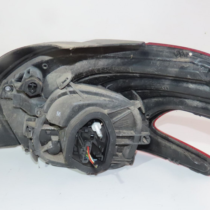 Feu arrière gauche occasion  Peugeot 208 I (CA_, CC_) 1.2 vti 82 (2012)   9825601280  2