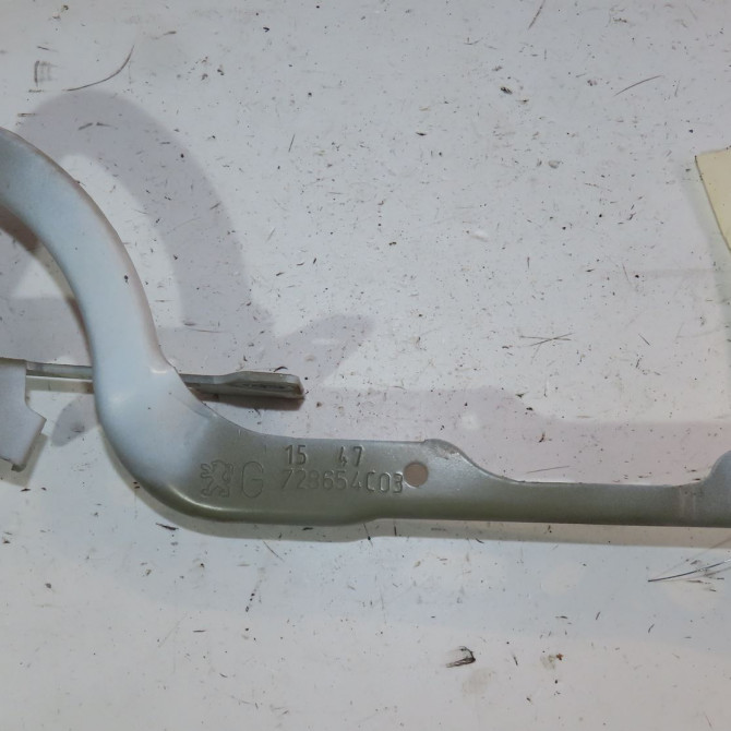 Compas g capot occasion  Peugeot 208 I (CA_, CC_) 1.2 vti 82 (2012)   9672865480  1