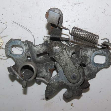 Serrure capot occasion  Peugeot 208 I (CA_, CC_) 1.2 vti 82 (2012)   9673285680 