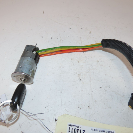 Antivol de direction occasion  Renault SCÉNIC I Monospace (JA0/1_, FA0_) 1.6 (ja00, ja16, ja15, ja19, ja1v, ja2b, ja2c, ja0b,... (1999-2003) 5 portes   7701469419 