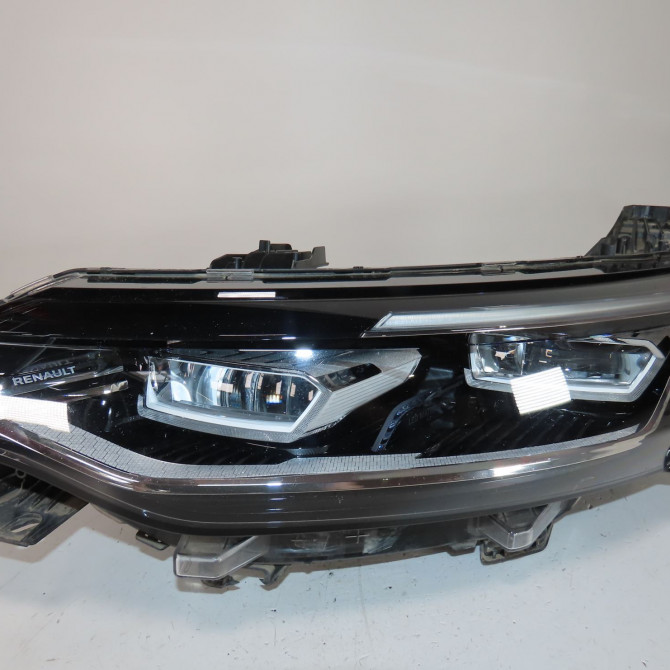 Phare gauche occasion  Renault TALISMAN (LP_) 2.0 blue dci 190 (2021)   260607797R  1