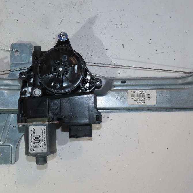 Mecanisme+moteur leve-glace arg occasion  Peugeot 208 I (CA_, CC_) 1.2 vti 82 (2012)   9816402380  2