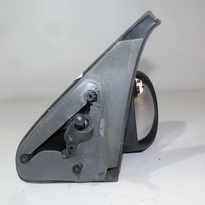 Retroviseur exterieur manuel droit occasion  Renault CLIO II (BB_, CB_) 1.2 16v (bb05, bb0w, bb11, bb27, bb2t, bb2u, bb2v, cb05,... (2001-2016) 3 portes   963012634R  2