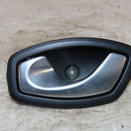 Poignee int porte arg occasion  Renault GRAND SCÉNIC III (JZ0/1_) 1.5 dci (2009)   826730001R 
