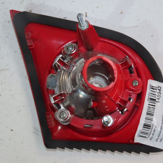 Feu arrière intérieur droit occasion  Volkswagen vw PASSAT B6 (3C2) 1.9 tdi (2005-2010) 4 portes   3C5945094E  2