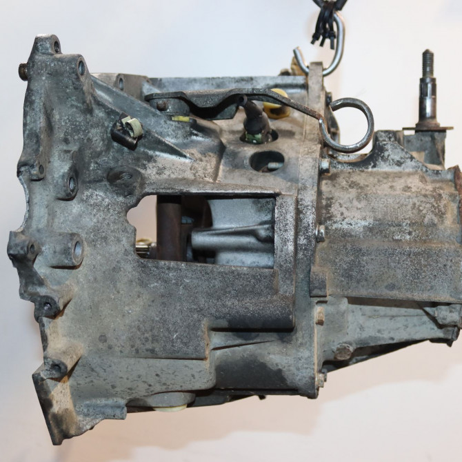 Boîte à vitesse mecanique occasion  Peugeot 205 Camionnette - 3/5 portes 1.8 d (1983-1990)   20CM99  3