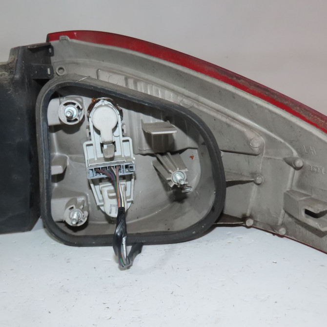 Feu arrière gauche occasion  Ford MONDEO IV (BA7) 1.8 tdci (2007-2015)   1523738  2