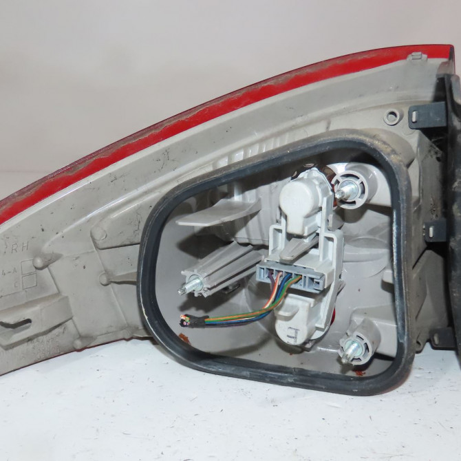 Feu arrière droit occasion  Ford MONDEO IV (BA7) 1.8 tdci (2007-2015)   1523730  2